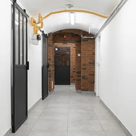 Torunska 50 Centrum Hostel
