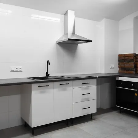 Torunska 50 Centrum Hostel *