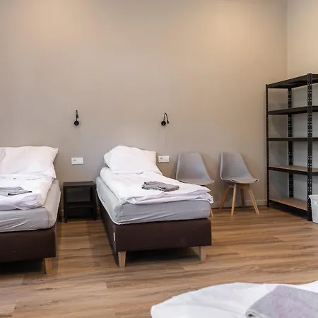Torunska 50 Centrum Hostel *